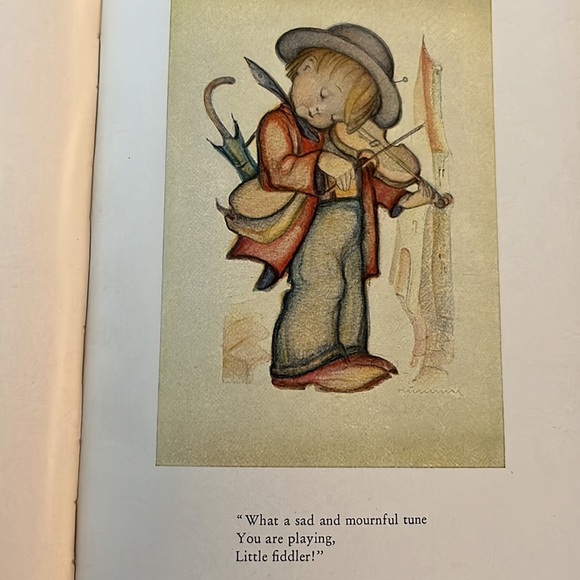 The Hummel Book by the late Berta Hummel 3rd Edition 1951 HC/DJ - Picture 8 of 16